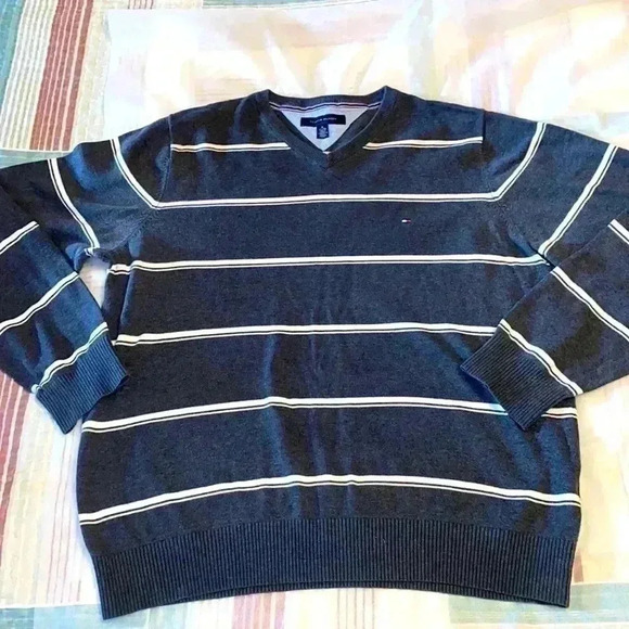 Plus size casual sweater for  men by Tommy Hilfiger - Picture 1 of 5